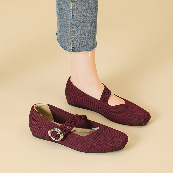 Women's comfortable square toe flats, Mary Jane style, orthopedic and breathable.