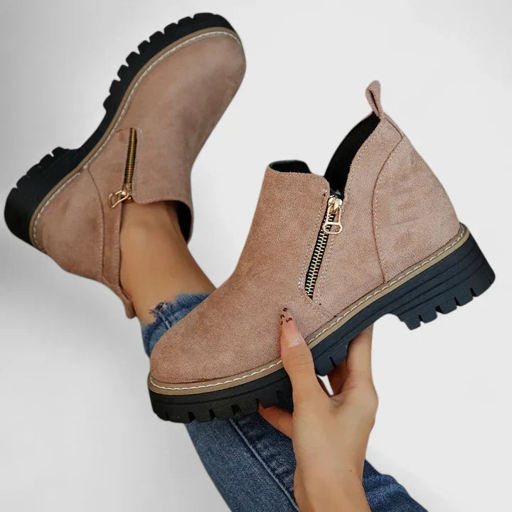 Chic women's orthopedic boots, versatile for fall fashion, with arch support & comfort.