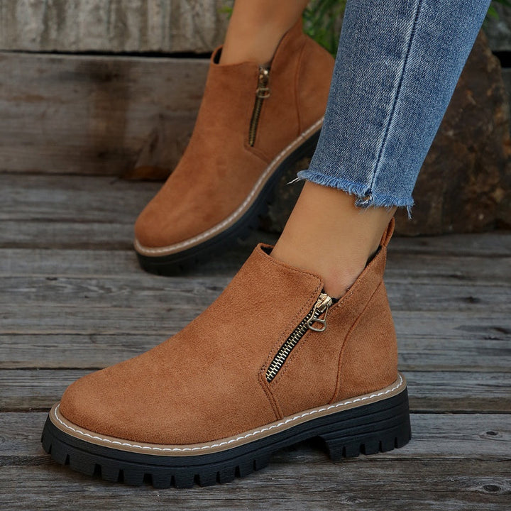 Casual women's orthopedic boots, excellent for everyday wear, comfort, and fall/winter fashion.