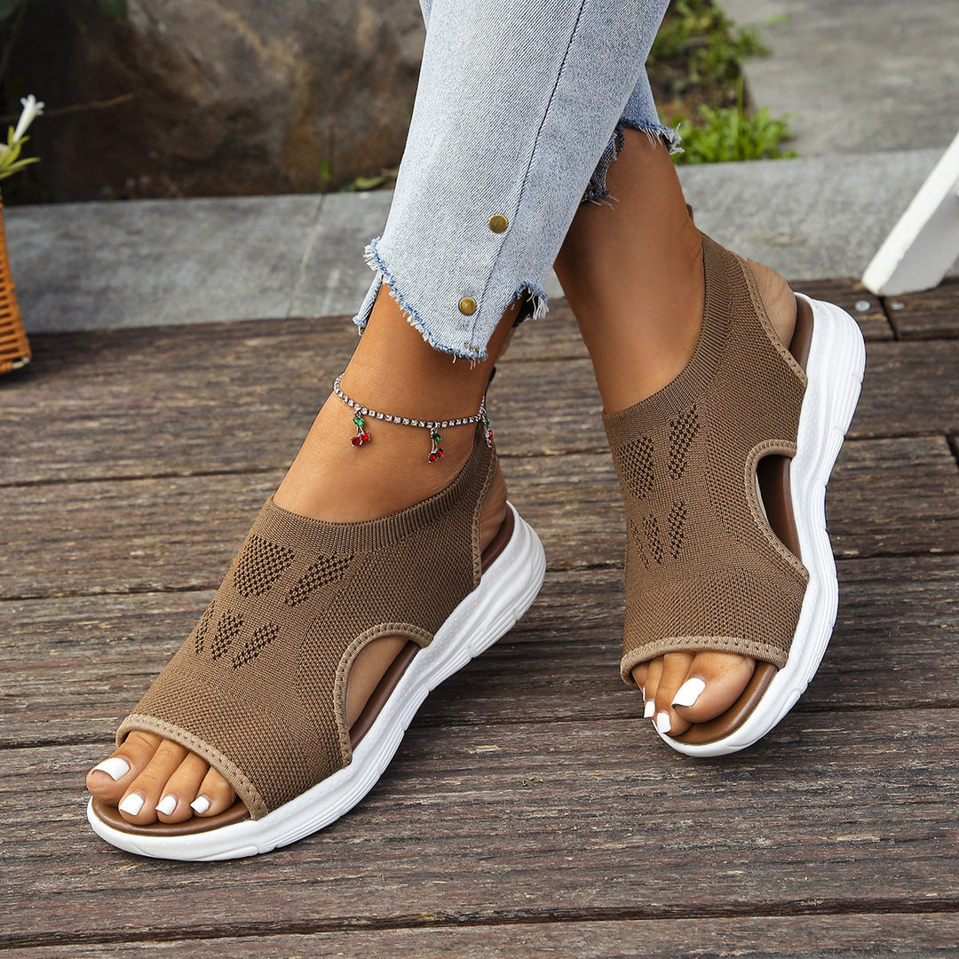 Adjustable women's orthopedic walking shoes, perfect for everyday comfort.