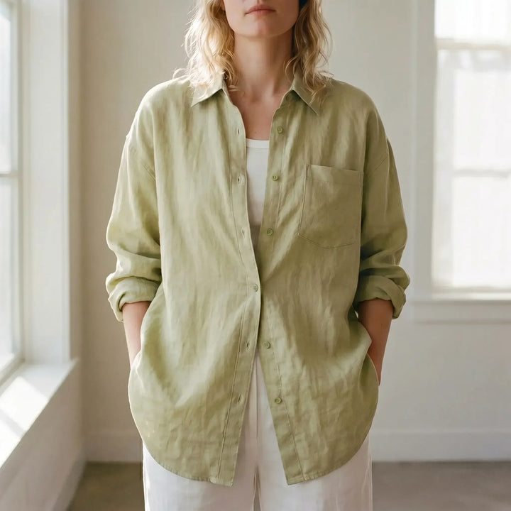 Women's oversized button-down shirt in a relaxed fit, perfect for casual everyday wear.