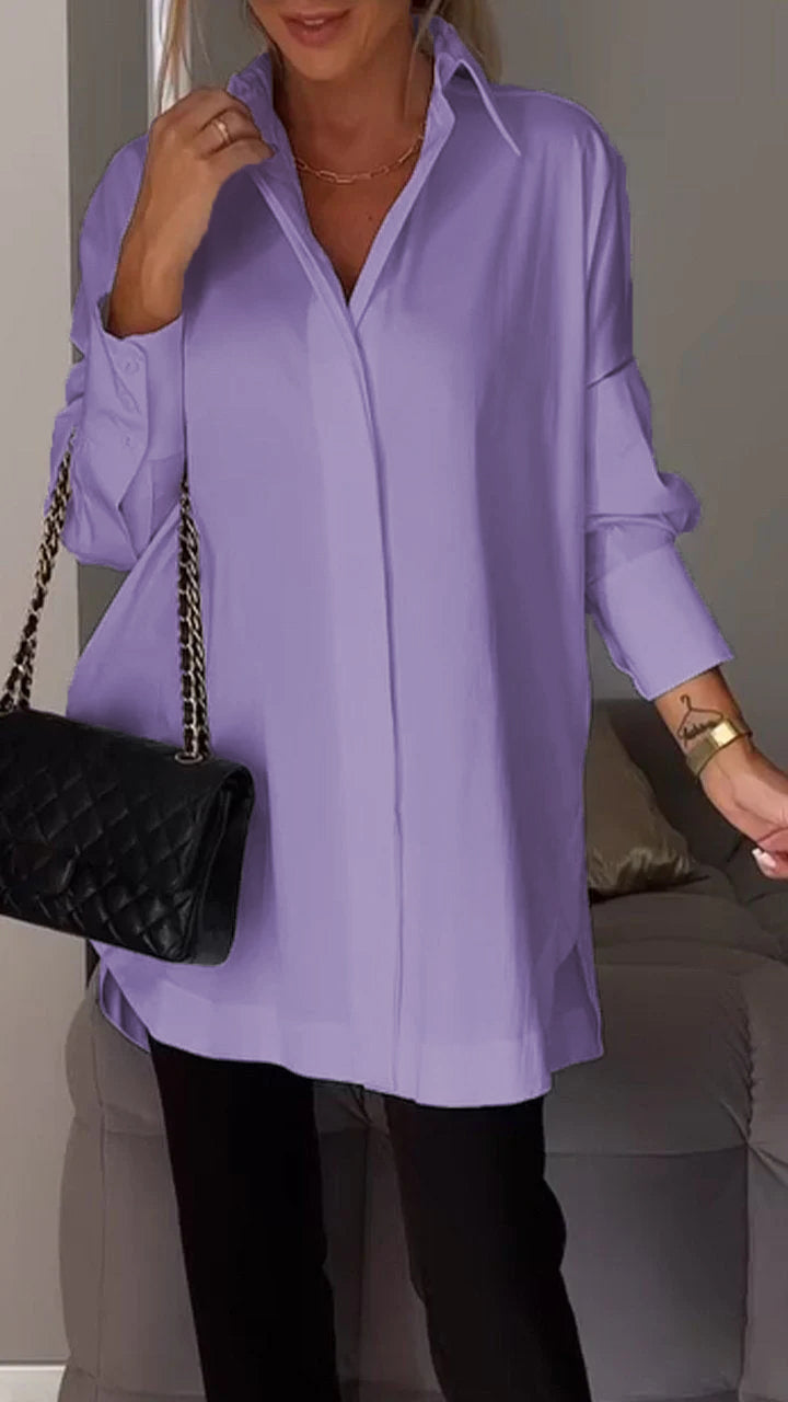 Women's relaxed fit oversized blouse, featuring a stylish collar and long sleeves for ultimate comfort.