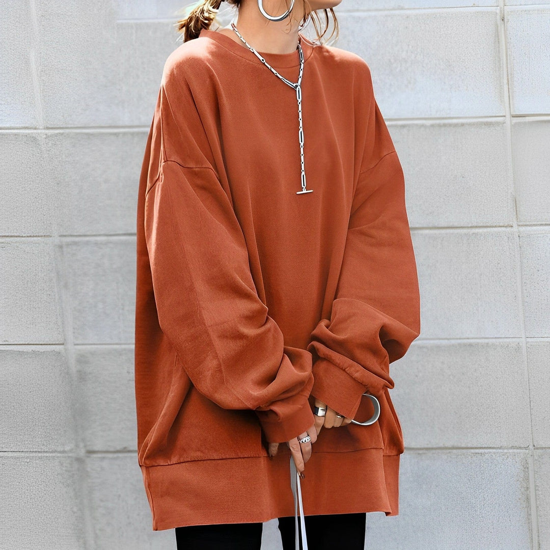 Women's comfortable oversized dropped shoulder sweatshirt, a must-have for relaxed everyday wear.
