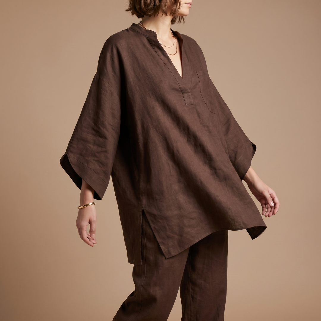 Breathable oversized linen blend tunic for women, a comfortable and stylish summer blouse.