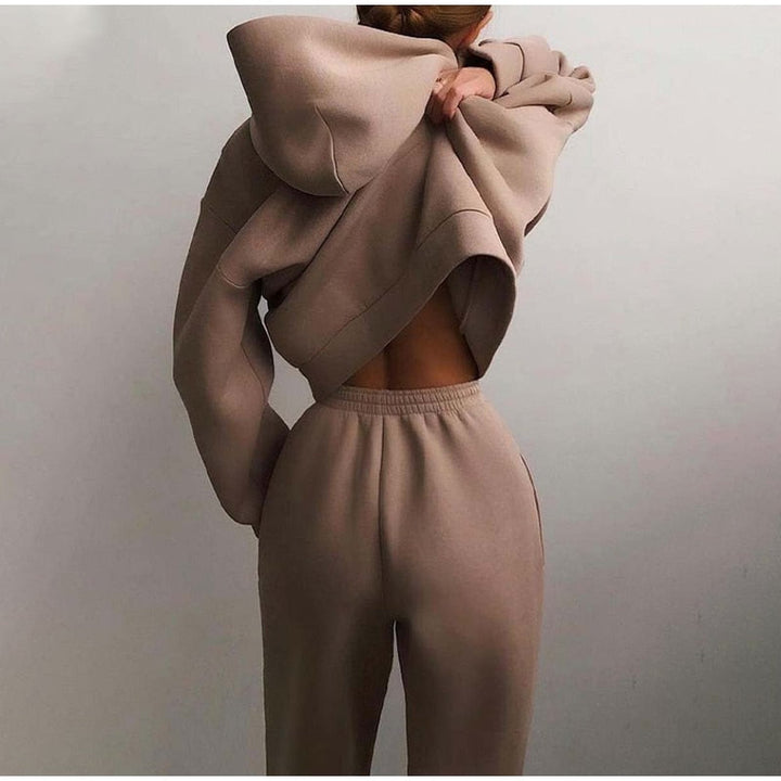 Comfortable women's loungewear set featuring an oversized design. Perfect relaxed fit two-piece.