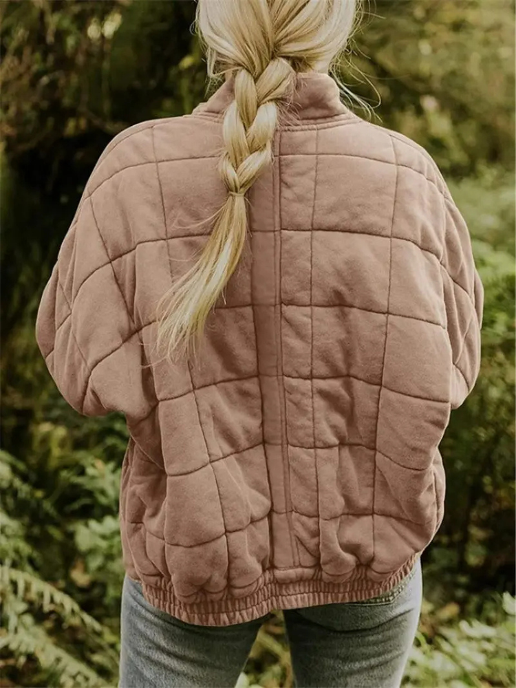 Comfortable oversized padded jacket for ladies, ideal for casual fall fashion.