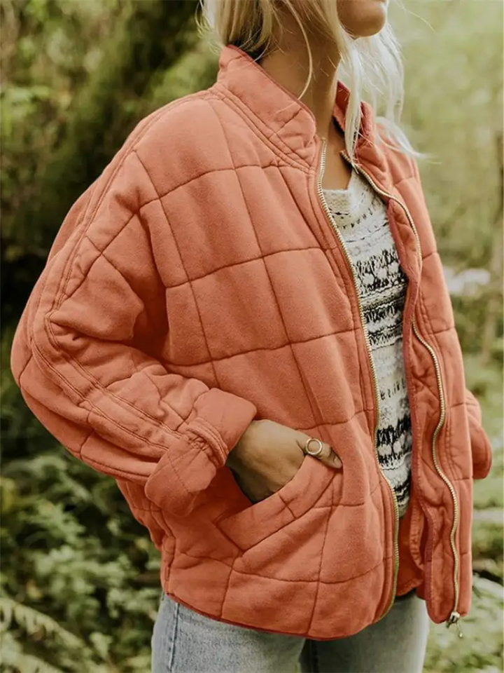 Stylish ladies oversized padded jacket, great for spring & fall fashion.