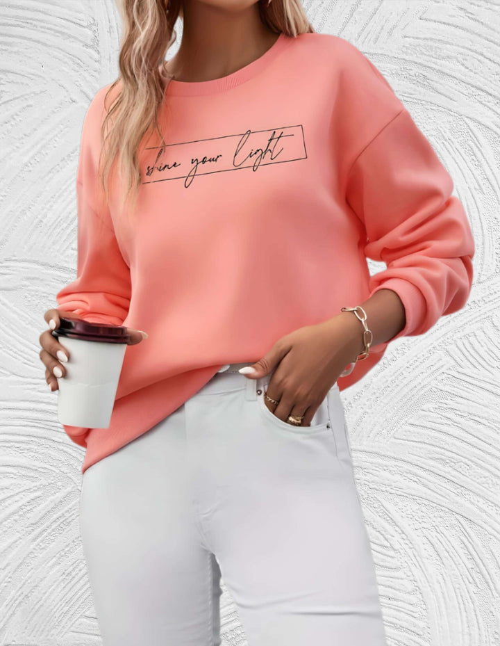 Warm oversized women's round neck sweater, ideal cozy knitwear for stylish winter fashion.