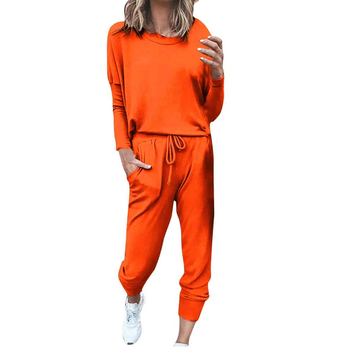 Women's oversized tracksuit by Velana, perfect for ultimate comfort & relaxed athleisure style.