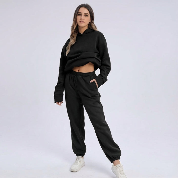 Women's oversized tracksuit bottoms in olive green, perfect joggers for casual wear