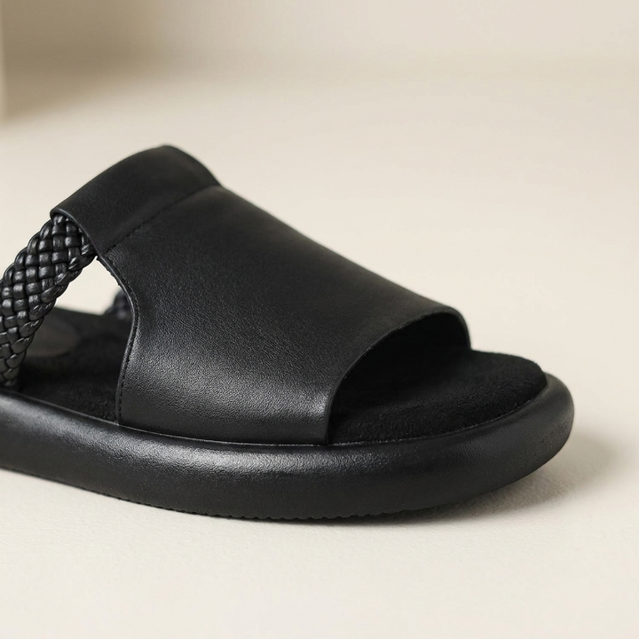 Women's Palermo comfortable open-toe flats. Easy slip-on slides, perfect for casual wear.