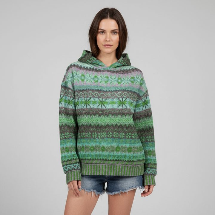 Vintage-style women's patterned fleece hoodie, Claudia, perfect for winter comfort