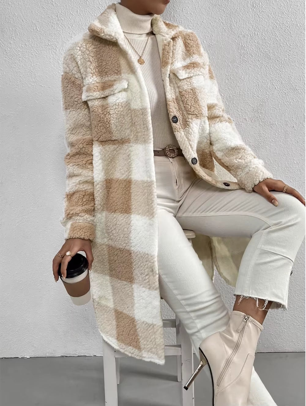 Button-up women's plaid longline jacket, featuring a trendy stand collar for casual style.