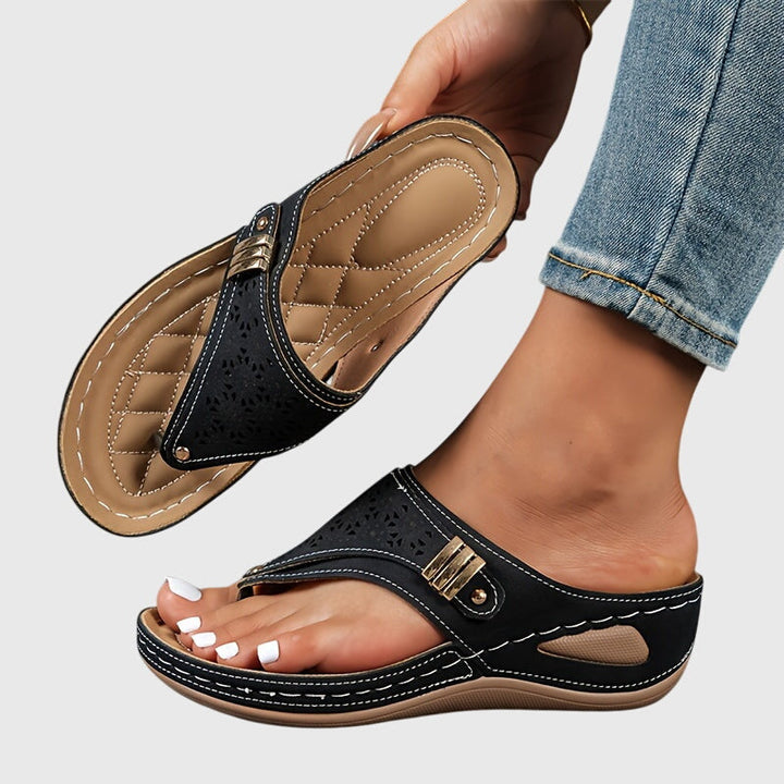 Stylish women's platform ankle strap sandals, perfect summer shoes with comfortable chunky heel.
