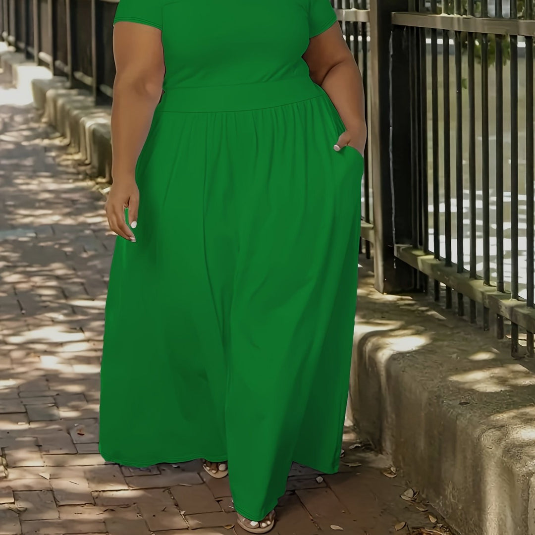 Women's plus size short sleeve flowy maxi dress, combining casual comfort with elegant summer style.