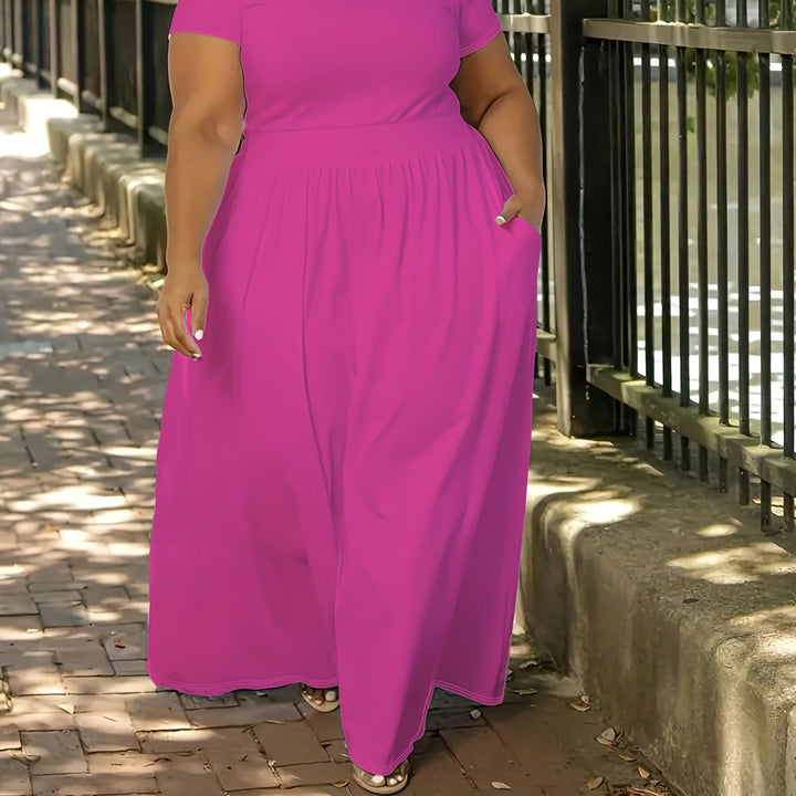 Effortless style: women's plus size short sleeve flowy maxi dress, perfect for any summer occasion.