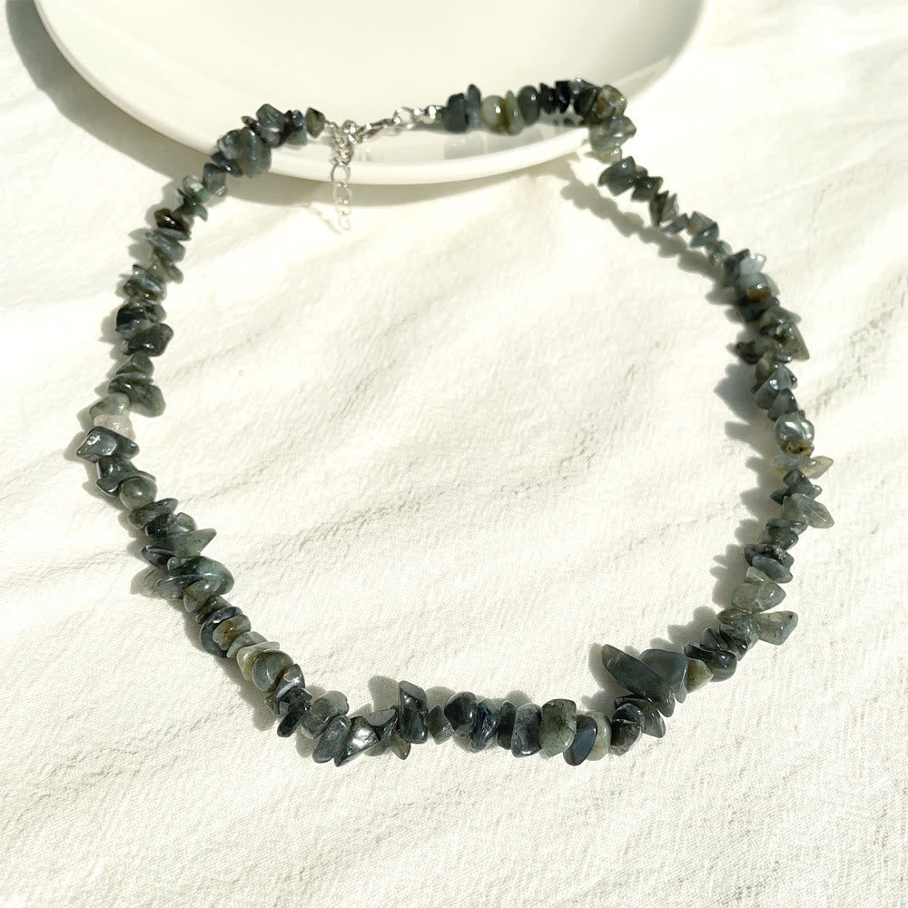 Adjustable polished crystal pendant, natural stone necklace, women's versatile accessory.