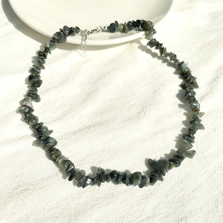 Adjustable polished crystal pendant, natural stone necklace, women's versatile accessory.