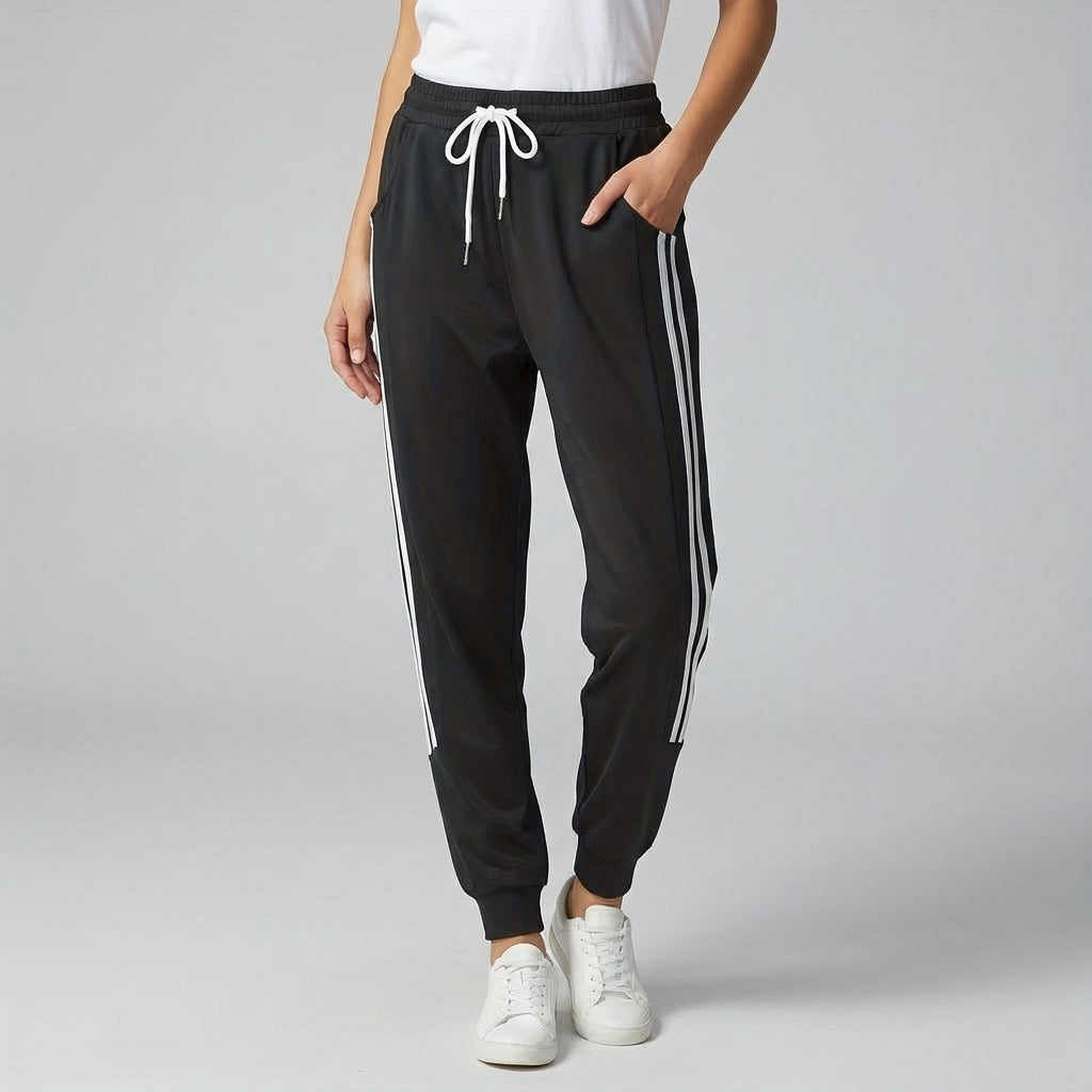 Comfortable women's regular fit jogging trousers, ideal for activewear, with a secure drawstring