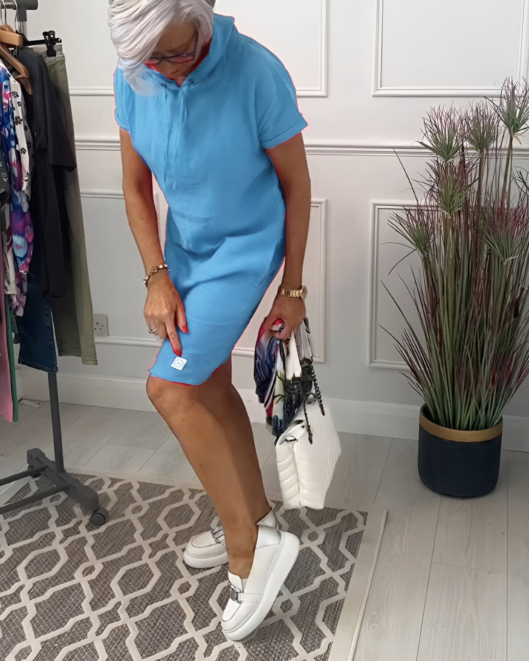 Easy-to-wear women's relaxed fit midi hoodie dress, great for casual outings & everyday fashion.