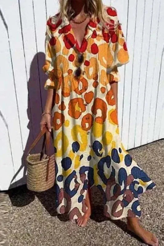 Elegant women's maxi dress with a relaxed fit, ideal for casual daywear or versatile evening occasions.