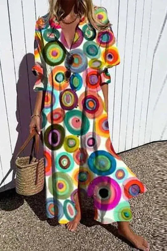 Stylish women's spring maxi dress, featuring a relaxed fit for an elegant yet comfortable look.