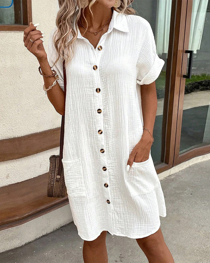 Lightweight women's summer dress featuring a relaxed fit, perfect for daily comfort and vacation style.