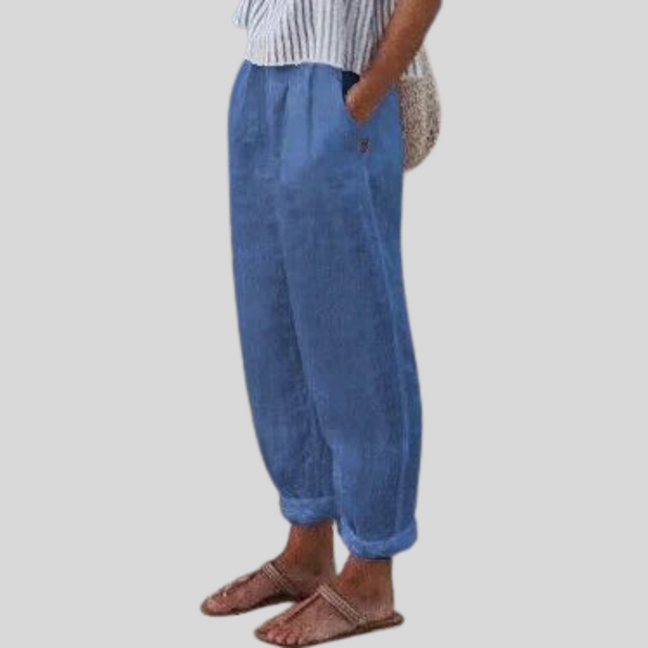 Flowing women's summer pants, relaxed fit for ultimate comfort. Features a chic folded hem, ideal for warm weather.