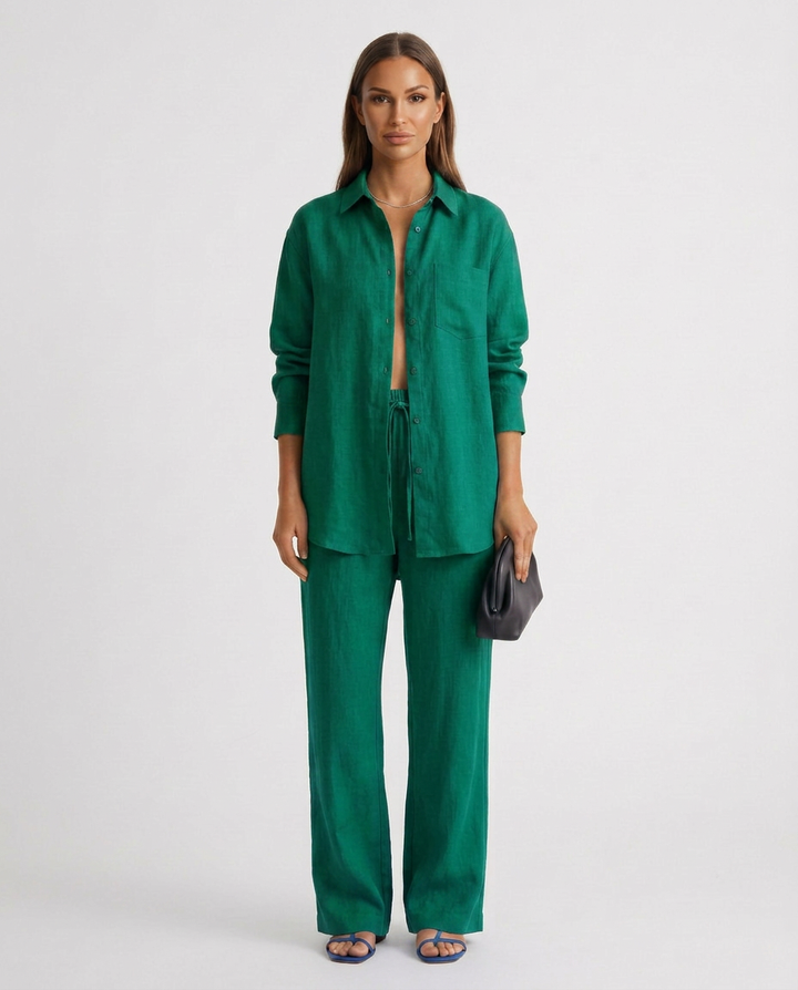Stylish women's two-piece outfit, a coordinated lounge set for relaxed spring fashion.