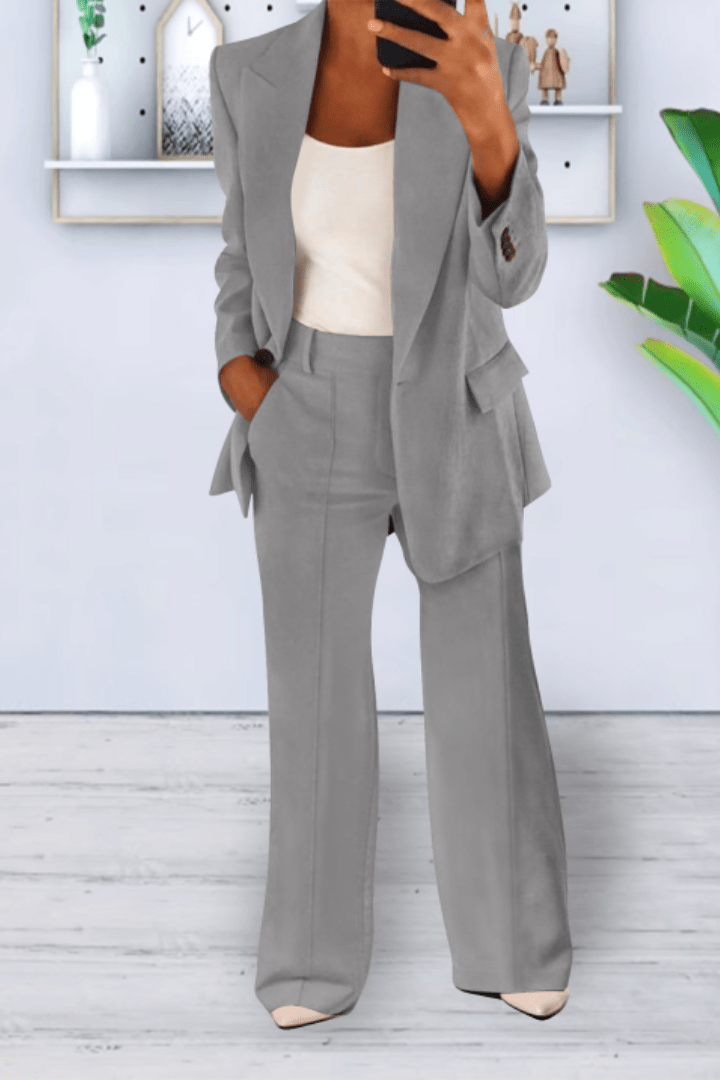 Women's relaxed two piece loungewear set, comfortable & stylish for home or casual outings.