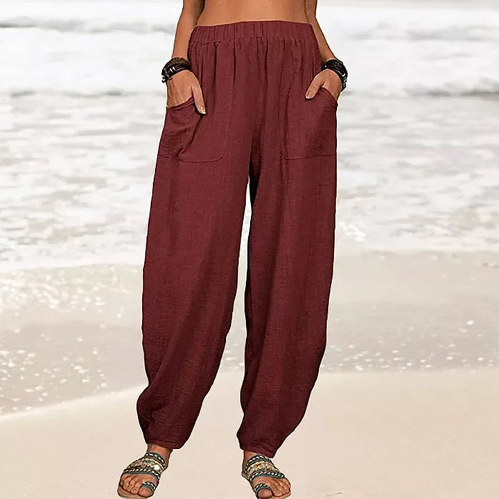 Casual women's wide-leg beach pants, designed for maximum summer comfort and easy style.