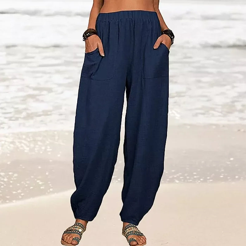 Elegant yet comfortable women's wide-leg beach pants, ideal for summer and vacation style.