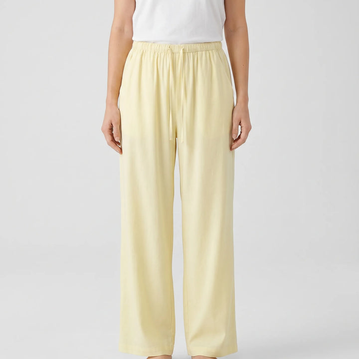 Casual women's wide-leg pants, perfect for summer. Breezy, comfortable, and high-waisted with a relaxed fit.