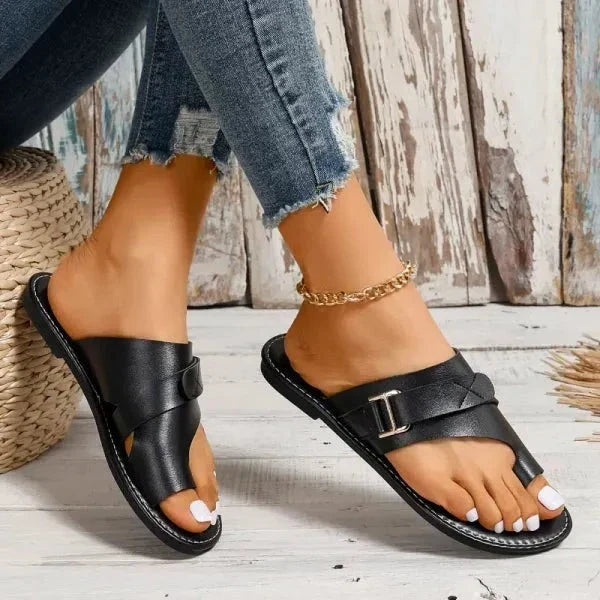 Retro casual women's sandals, providing excellent arch support and comfort for summer adventures & daily use.