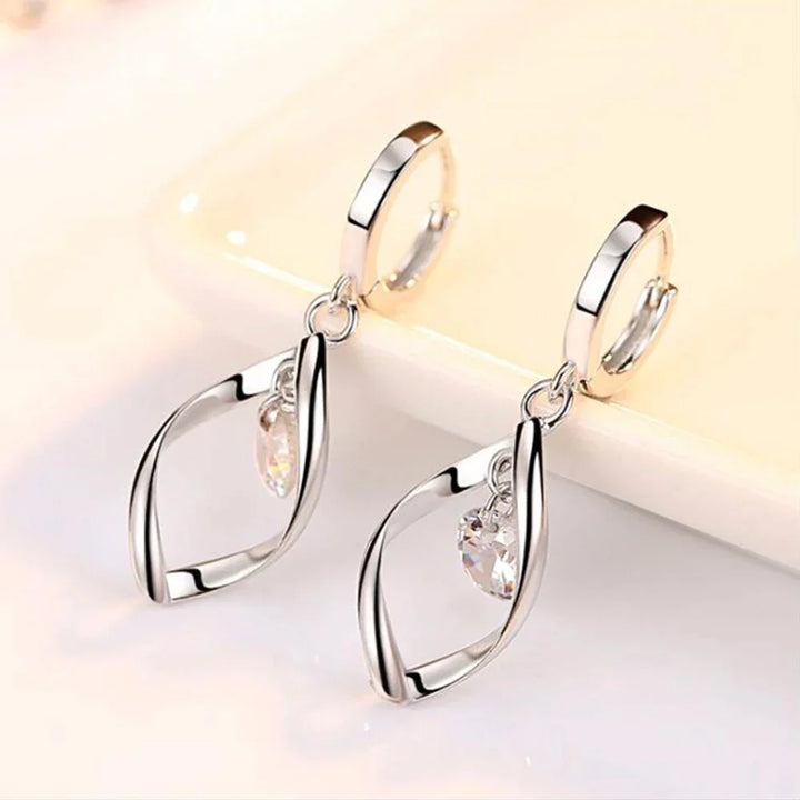 Spooky chic retro Halloween dangle earrings for women, crafted in 925 silver, ideal for costume jewelry & holiday fun.