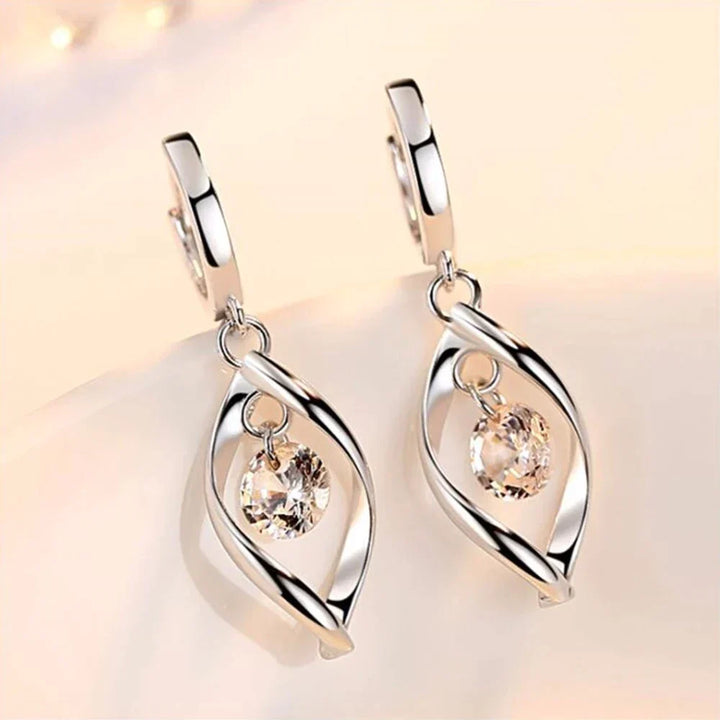 Elegant 925 silver retro Halloween dangle earrings for women, a stylish accessory for spooky season and parties.