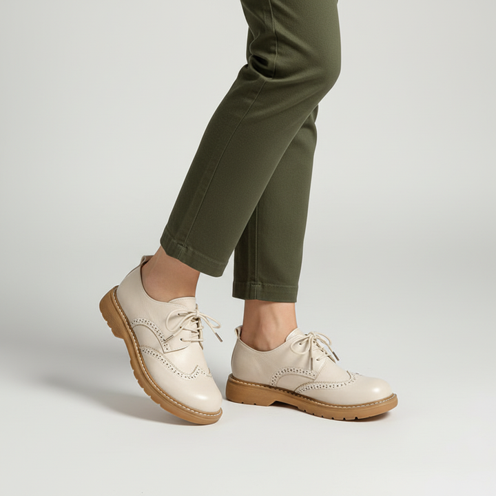Women's vintage-inspired Oxford lace-up shoes, vegan leather, classic design