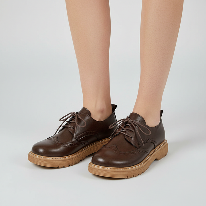 Stylish women's black Oxford shoes, vegan leather, lace-up, retro aesthetic