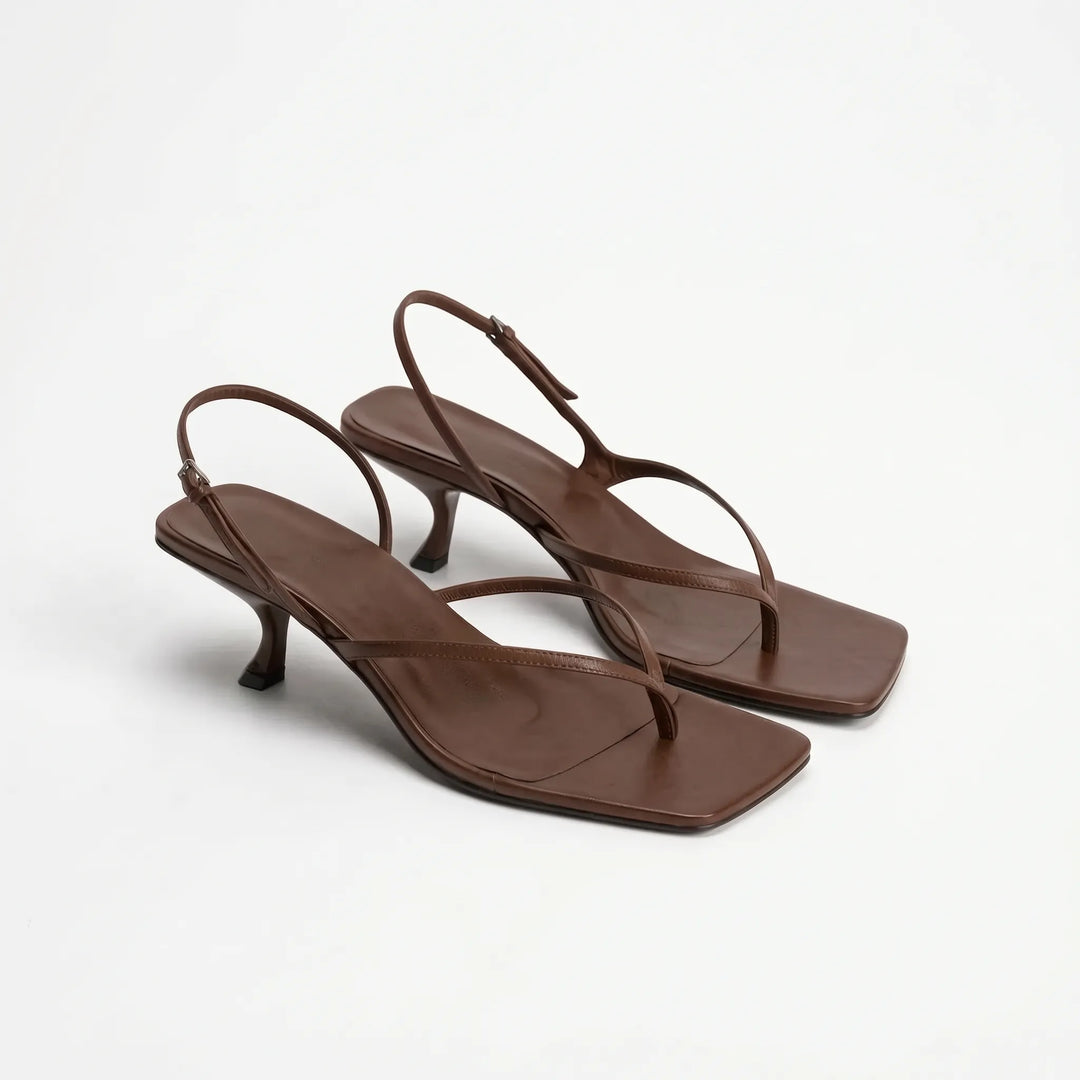 Elegant women's retro square toe kitten heel sandals, a sophisticated choice for summer fashion.