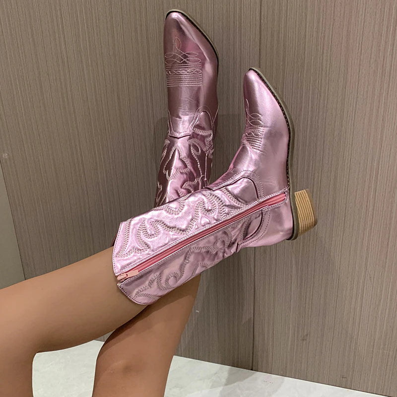 Vintage-inspired women's Western boots, a retro cowboy classic with easy slip-on style.