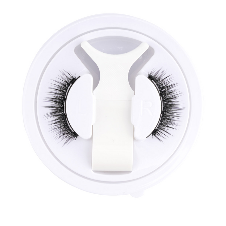 Voluminous magnetic false eyelashes with applicator. Reusable, glue-free 3D lashes for dramatic eye makeup.