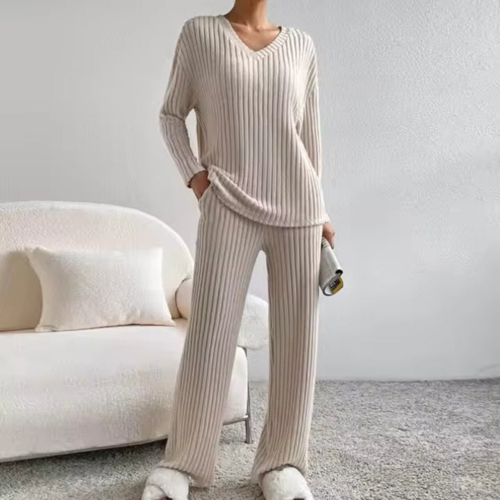 Women's ribbed knit two-piece set, ideal for soft loungewear & versatile casual outfits.