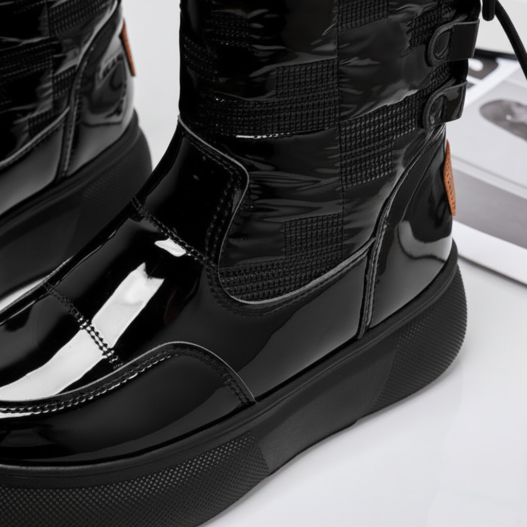 Sabine women's outdoor fashion boots, insulated and waterproof, ideal for snow and ice traction