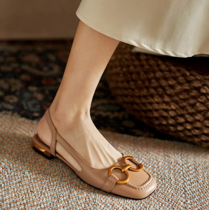 Open-toe women's casual sandals, featuring adjustable straps and a deeply cushioned footbed for supreme comfort.