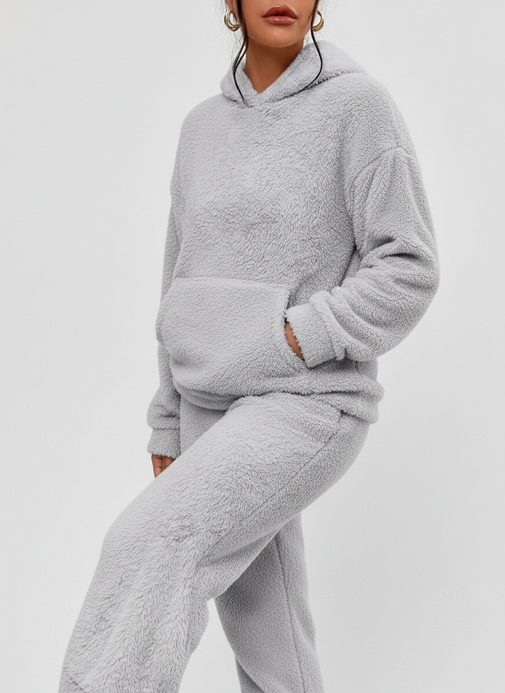 Luxurious soft teddy fabric women's loungewear set, featuring a long hoodie and complementary trousers