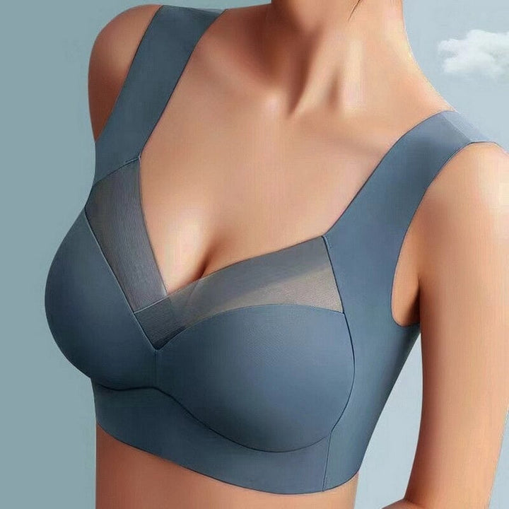 Women's seamless comfort bra for all-day support & smooth look.