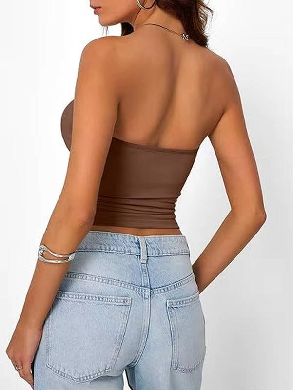Women's wardrobe essential: a seamless stretch bandeau crop top for versatile styling.
