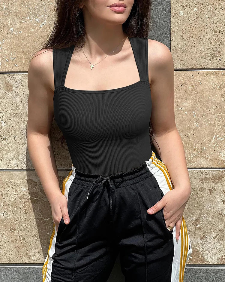 Comfortable women's bodysuit with shaping effect and seamless design, ideal for summer.