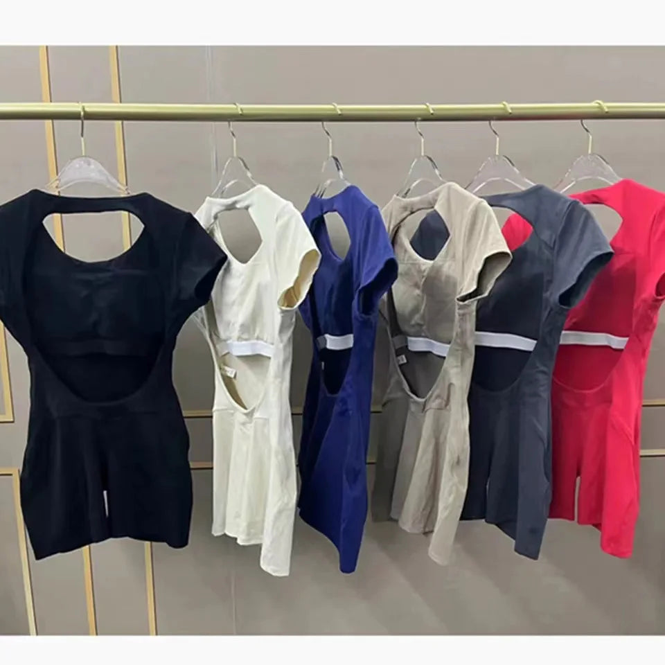 Women's seamless activewear jumpsuit, ideal for yoga, pilates, gym, and any fitness workout.