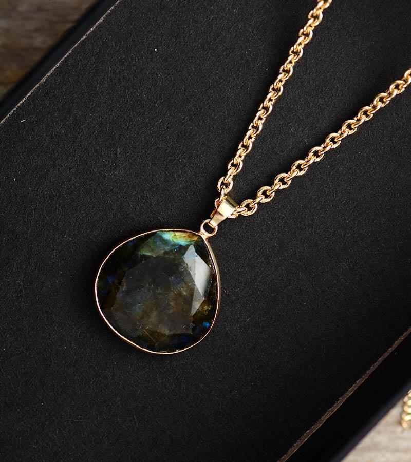Shimmering Labradorite Aura necklace, a handmade gemstone for intuition and mystical protection.